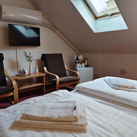 Hotel Bily Konicek Třeboň Eksteriør bilde