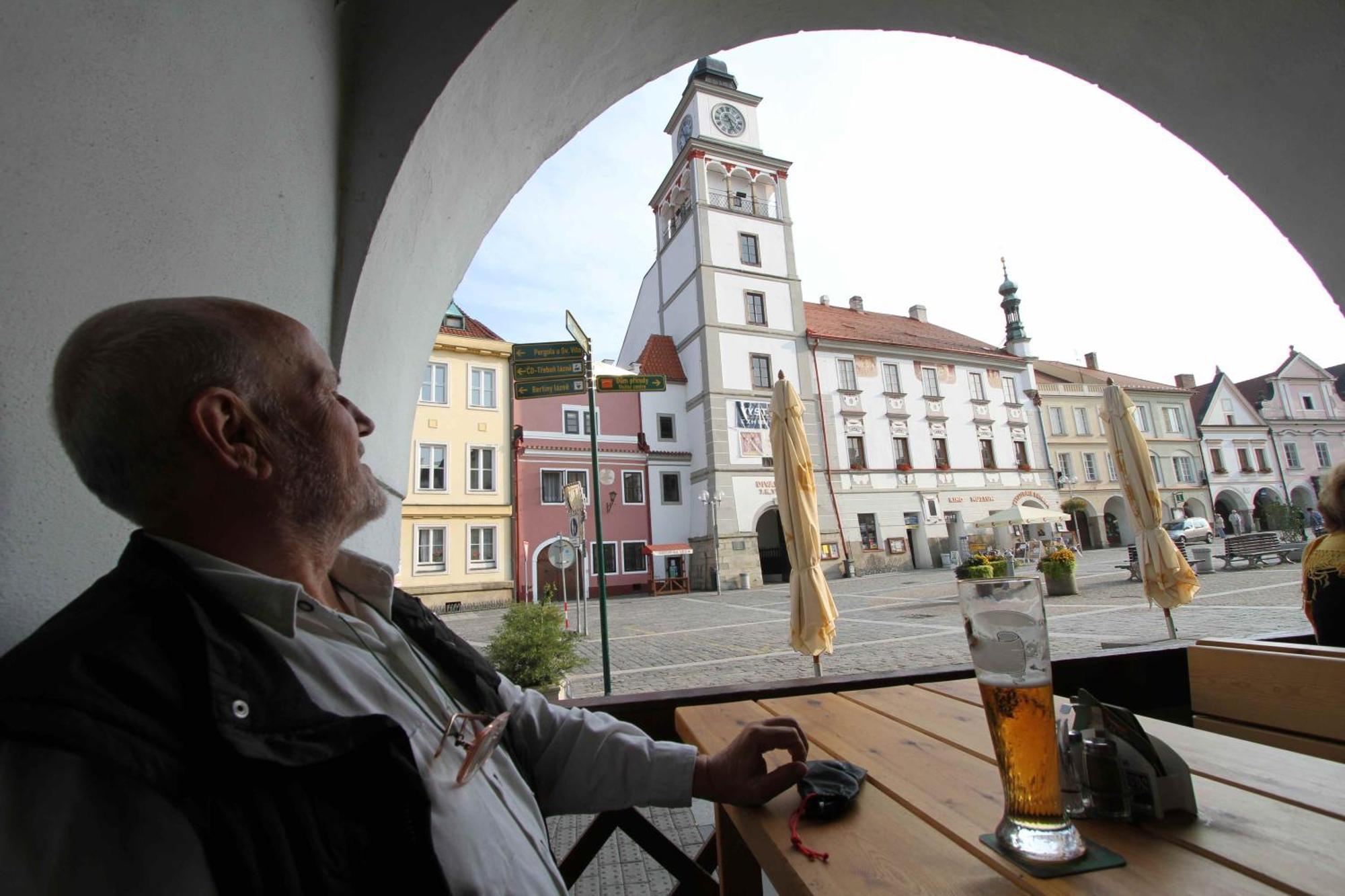 Hotel Bily Konicek Třeboň Eksteriør bilde