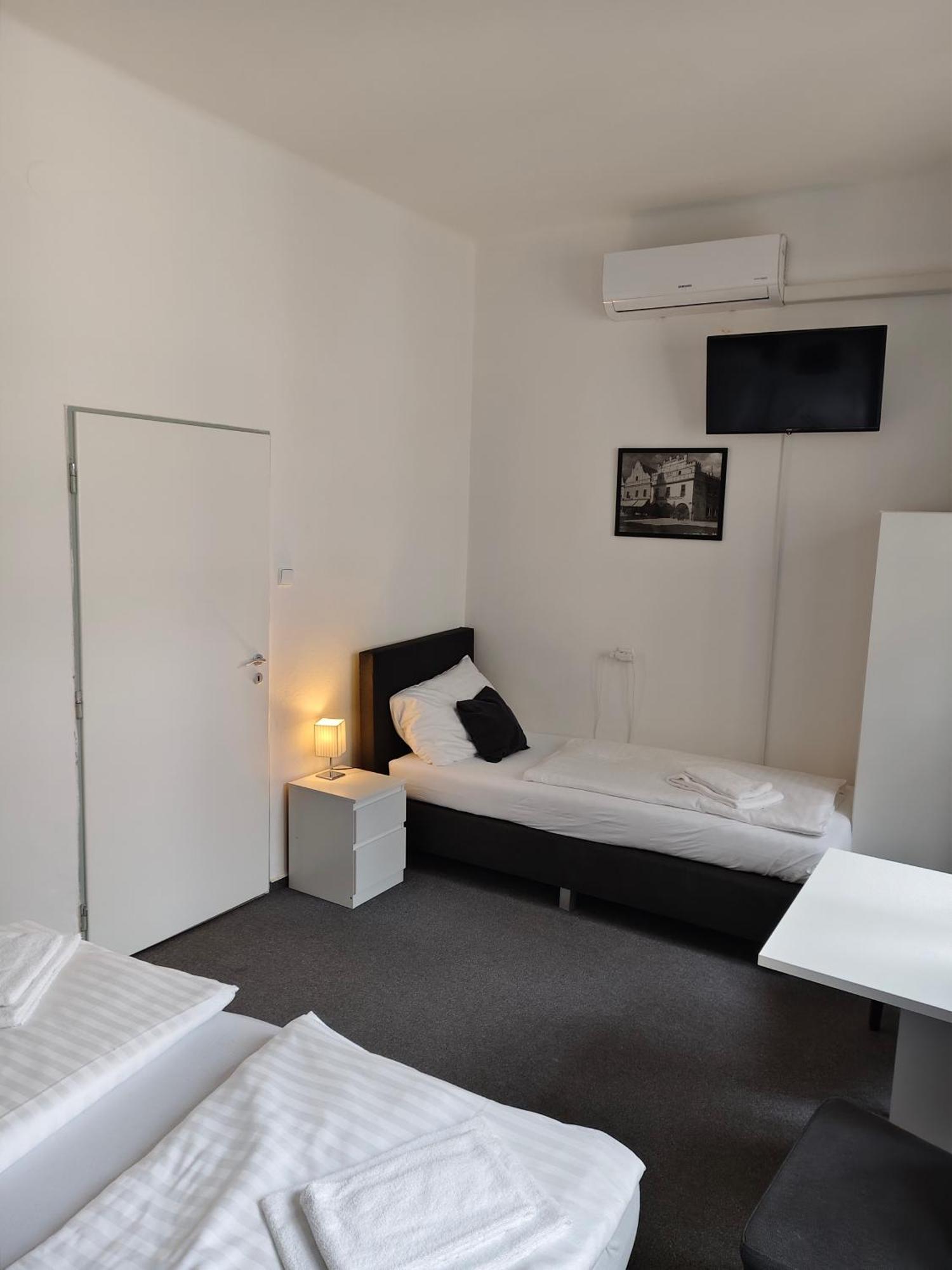 Hotel Bily Konicek Třeboň Eksteriør bilde