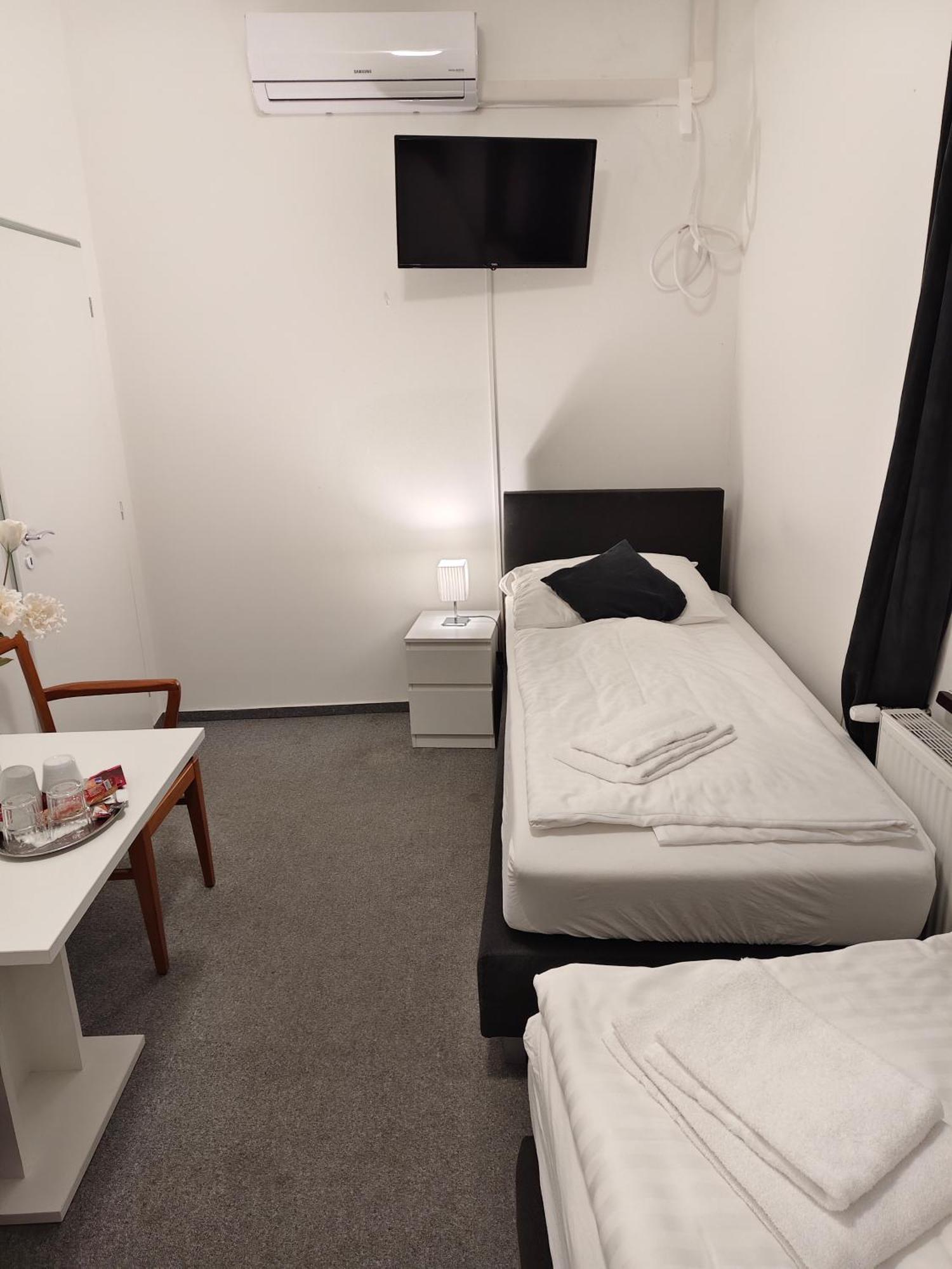 Hotel Bily Konicek Třeboň Eksteriør bilde