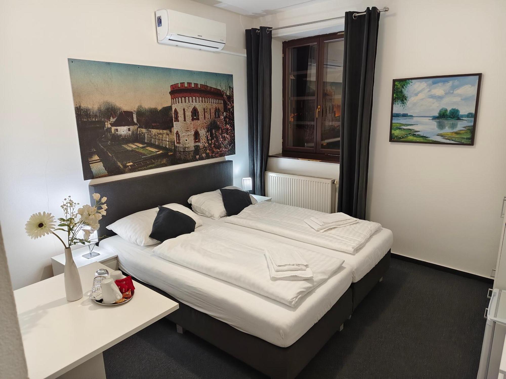 Hotel Bily Konicek Třeboň Eksteriør bilde