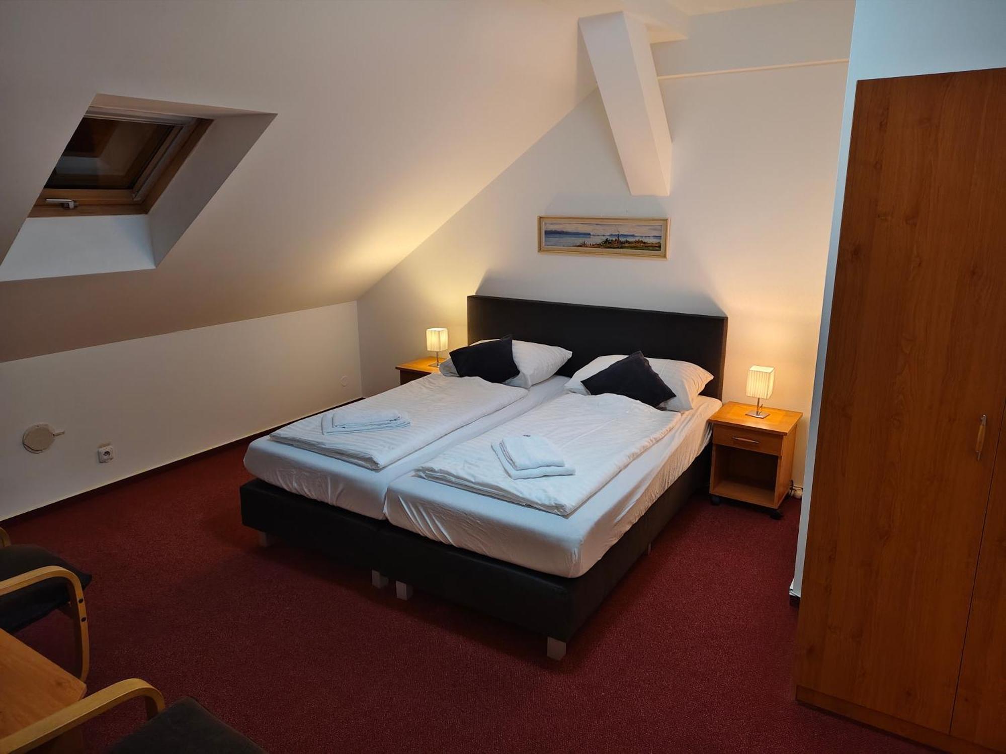 Hotel Bily Konicek Třeboň Eksteriør bilde