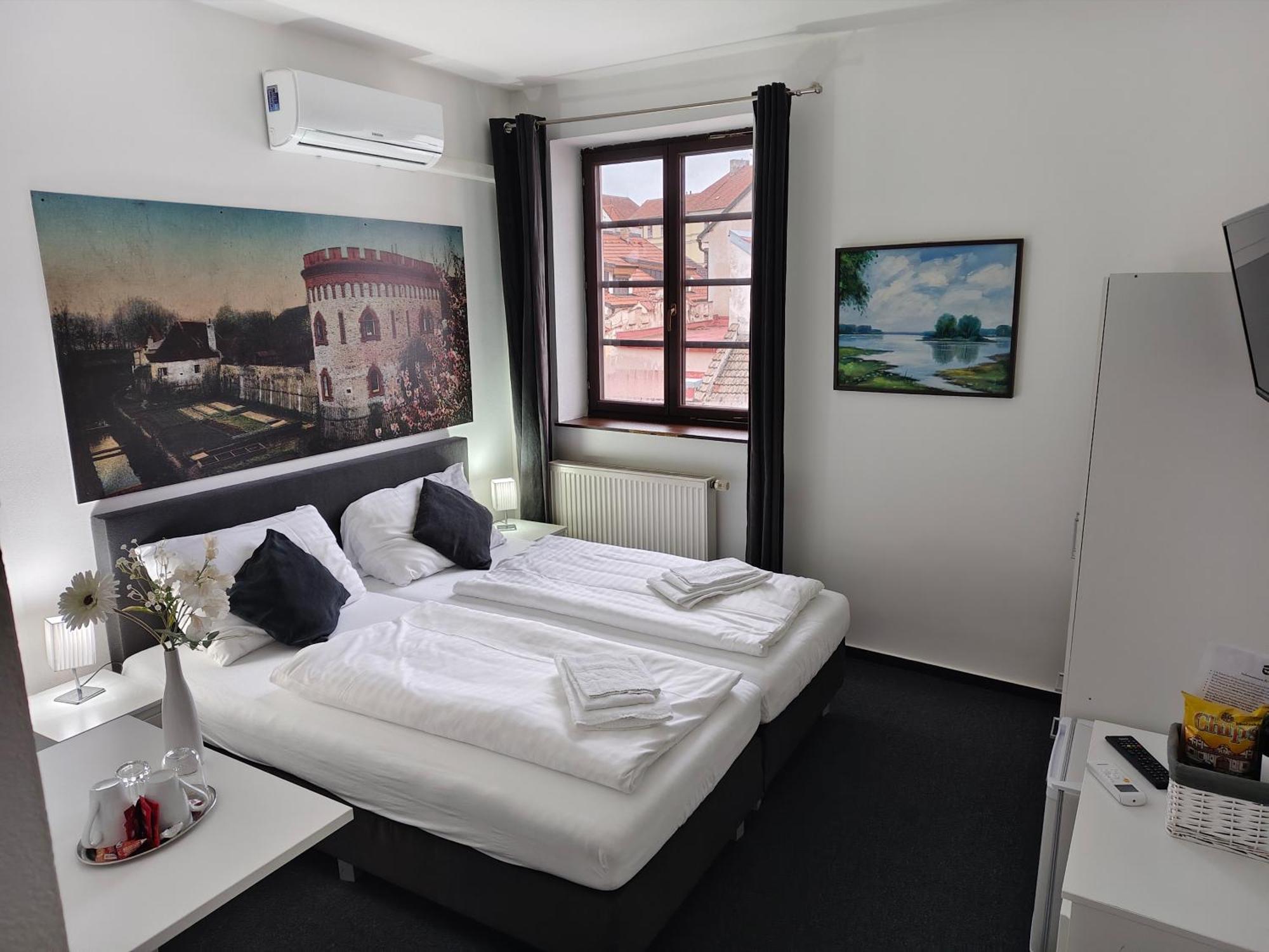 Hotel Bily Konicek Třeboň Eksteriør bilde