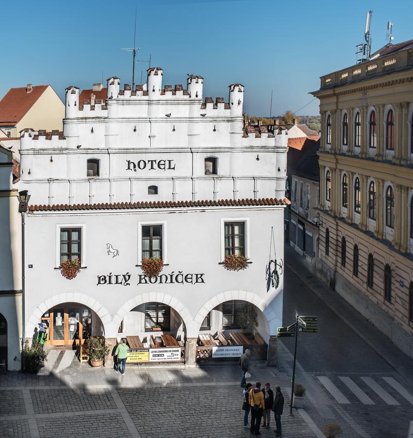 Hotel Bily Konicek Třeboň Eksteriør bilde