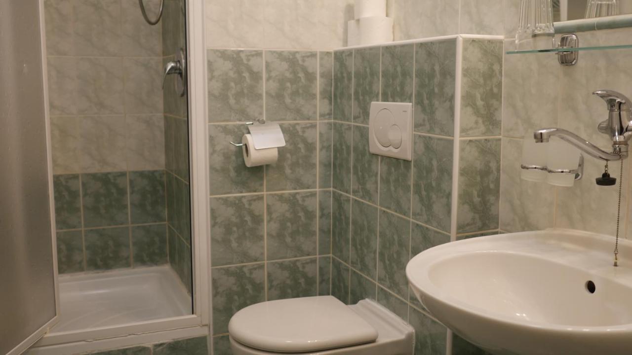 Hotel Bily Konicek Třeboň Eksteriør bilde