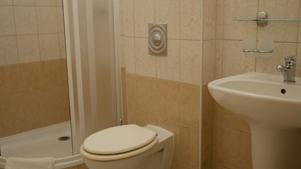 Hotel Bily Konicek Třeboň Eksteriør bilde