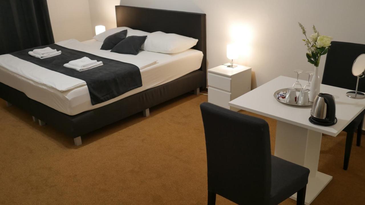 Hotel Bily Konicek Třeboň Eksteriør bilde